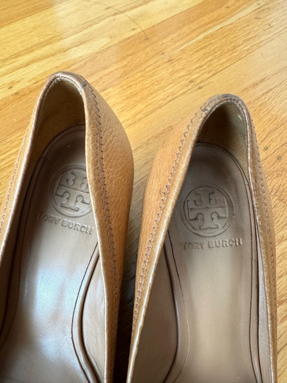 Tory Burch Sally Closed Toe Wedge Pumps 8.5 - Picture 3 of 9